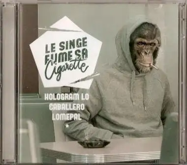 Le singe fume sa cigarette