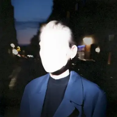 S t r a y