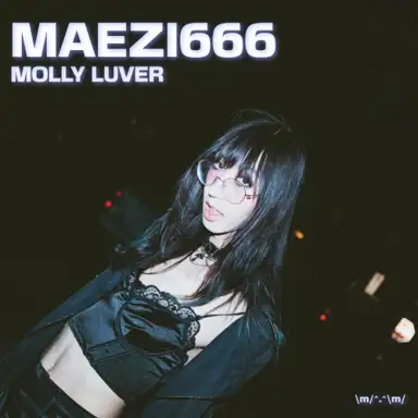 MOLLY LUVER