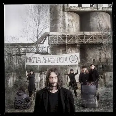Mŕtva Revolúcia