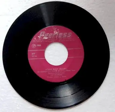 Wooly Bully / Un mundo sin amor / El diablo en su corazón / Ven; dame tu fe