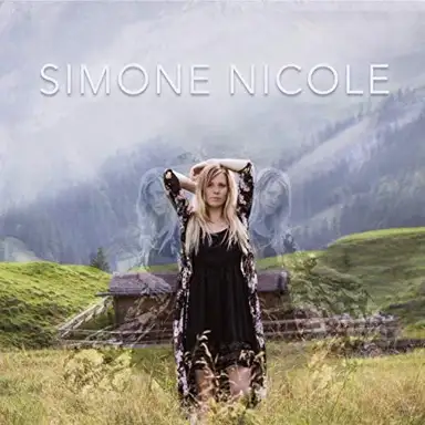 Simone Nicole