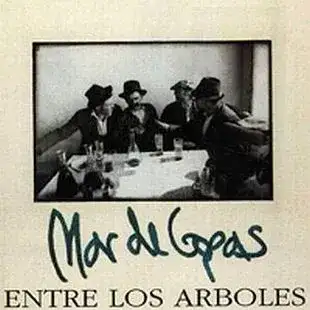 Entre los árboles