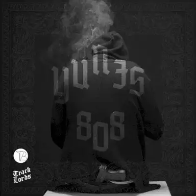 808