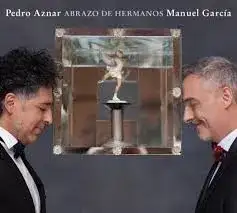 Abrazo de hermanos