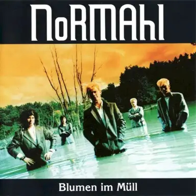Blumen im Müll
