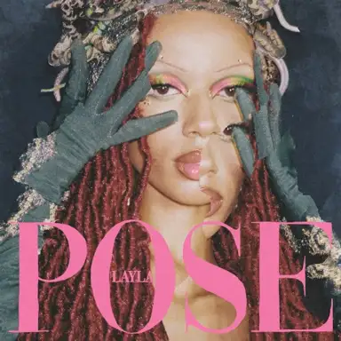 Pose